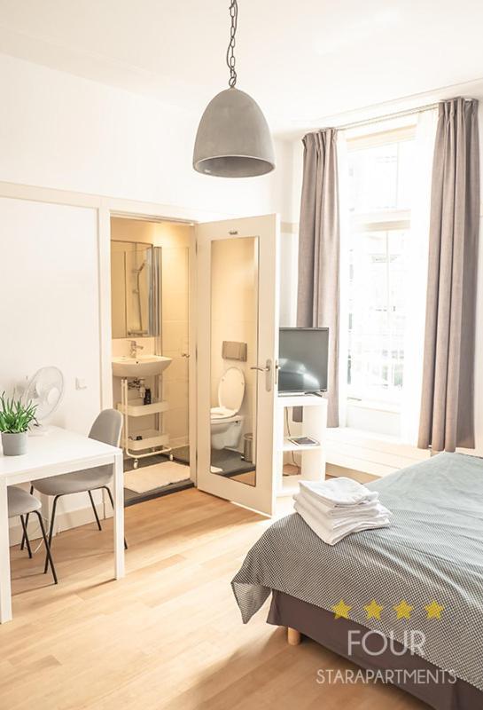 Four Star Apartments - Berkenbosch Blokstraat Den Haag Zimmer foto
