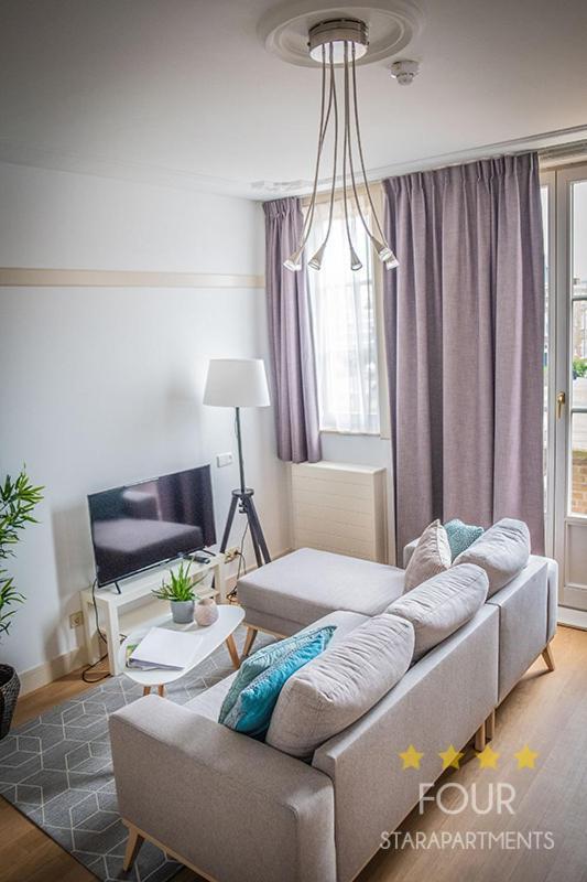 Four Star Apartments - Berkenbosch Blokstraat Den Haag Zimmer foto