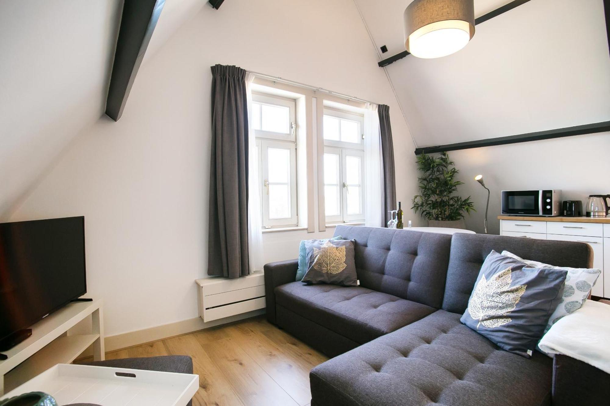 Four Star Apartments - Berkenbosch Blokstraat Den Haag Zimmer foto